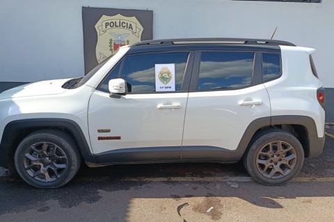 VEÍCULO ROUBADO EM ARARUNA É RECUPERADO EM CAMPO MOURÃO